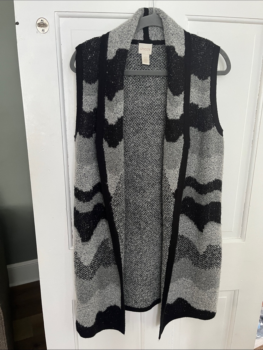 Chico’s Sweater Vest size 0 equivalent to XS/4 black gray